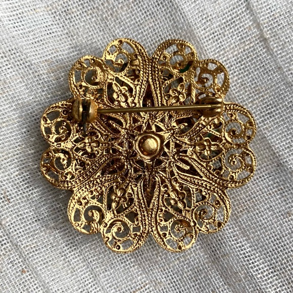 Vintage 1940s Filigree Flower Brooch w/ Peking Glass Cabochons - Picture 3 of 7